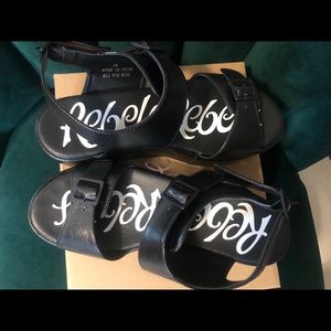 Rebels black Vegan platform sandals size 8